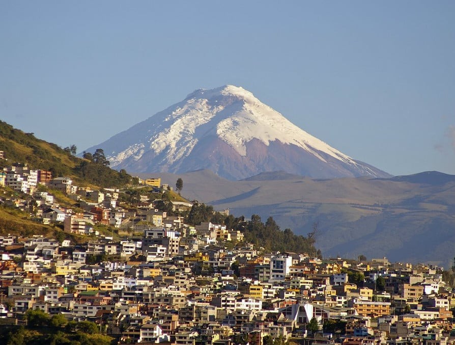  Cheap Flights & Plane Tickets To Ecuador