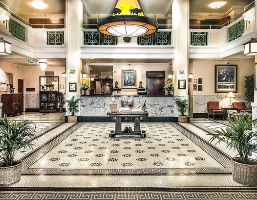 best-luxury-hotels-in-cheyenne
